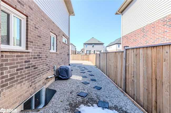 7787 Hanniwell St, House other with 3 bedrooms, 3 bathrooms and 8 parking in Niagara Falls ON | Image 40