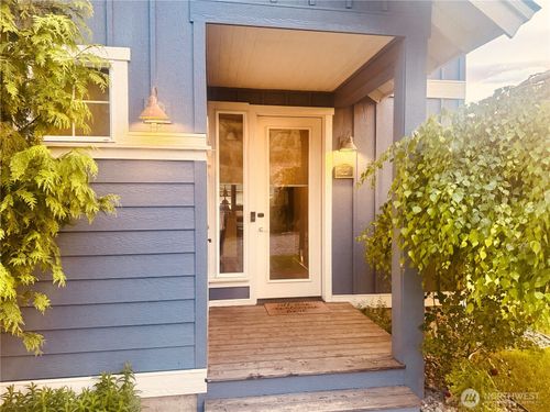 95 Honeysuckle Ln, Oroville, WA, 98844-5907 | Card Image