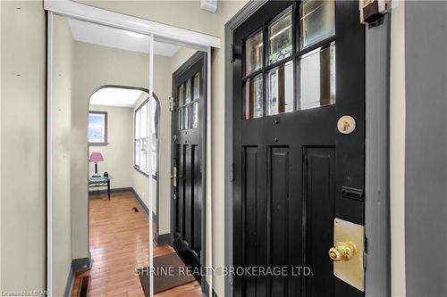 367 Springbank Dr, London, ON, N6J1G7 | Card Image