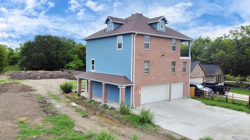 109 N 3rd St, South Houston, TX, 77587-3566 | Card Image