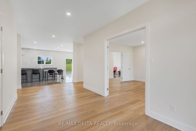 2030 Labonte St, House other with 3 bedrooms, 3 bathrooms and 15 parking in Clarence Creek ON | Image 5