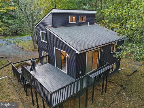 2914 Fairhaven Dr, Tobyhanna, PA, 18466-3771 | Card Image