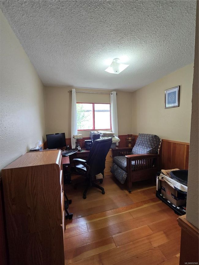 3rd Bedroom currently used as office | Image 16