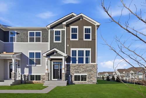 311 Settlers Pl, West Dundee, IL, 60118-0059 | Card Image