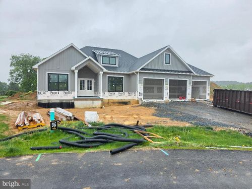 10845 Sierra Dr, WAYNESBORO, PA, 17268-9833 | Card Image