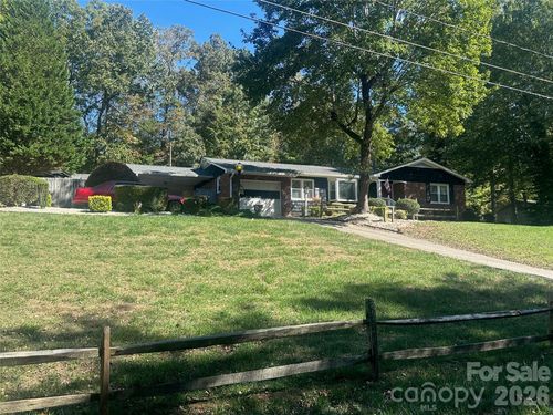 14 Windsor Cir, Thomasville, NC, 27360-9200 | Card Image