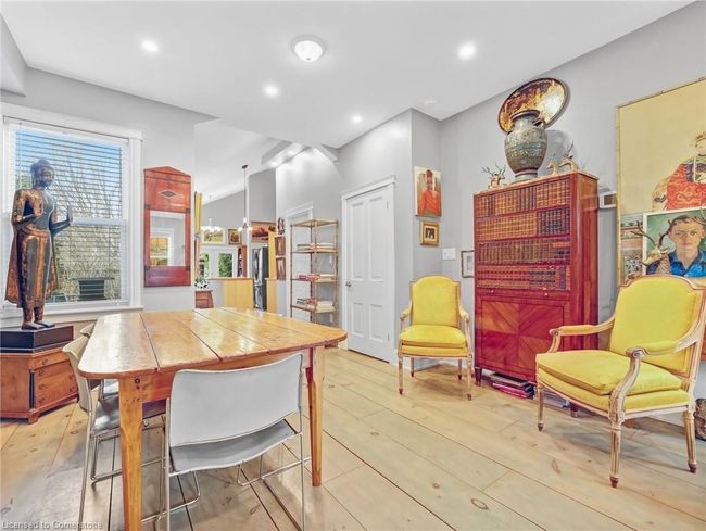 80 Ferrie St W, House other with 2 bedrooms, 2 bathrooms and 1 parking in Hamilton ON | Image 8