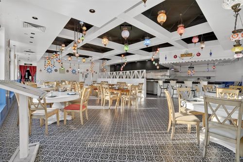 522 Turnkey Restaurant & Bar For Rent Prime Plantation, Plantation, FL, 33324 | Card Image