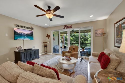 apt-305-540 River Run, New Braunfels, TX, 78132-2161 | Card Image