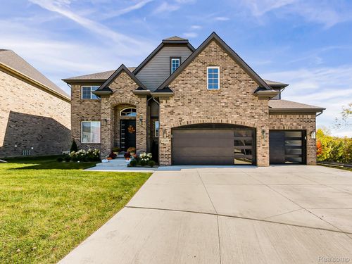 42420 Alagna Dr, Sterling Heights, MI, 48314-4212 | Card Image