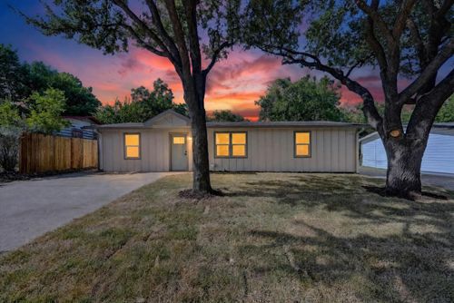 4613 Forbes St, Fort Worth, TX, 76105-4326 | Card Image