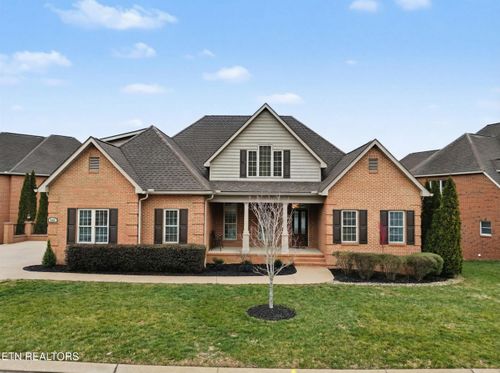 244 Savannah Park Dr, Maryville, TN, 37803-8873 | Card Image