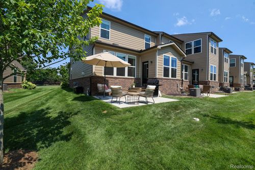1983 Addison Cir, Walled Lake, MI, 48390-3394 | Card Image