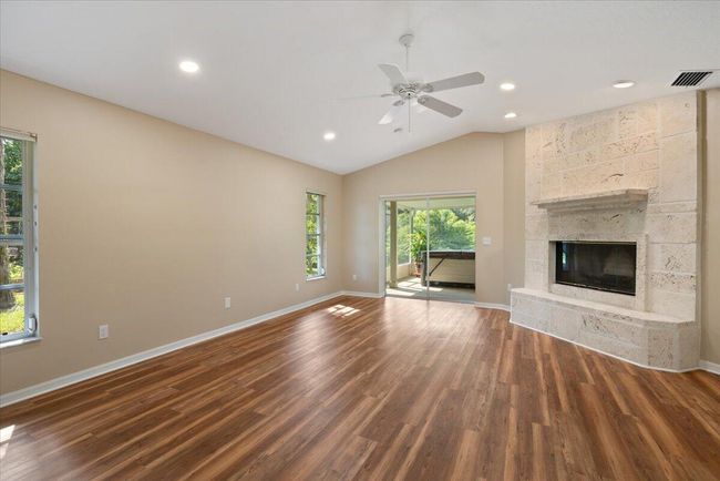 632 Concha Dr, House other with 3 bedrooms, 2 bathrooms and null parking in SEBASTIAN FL | Image 39