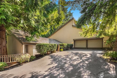 2410 Sahalee Drive W, Sammamish, WA, 98074 | Card Image