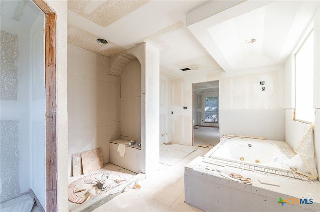 989 Oil Wl, House other with 3 bedrooms, 2 bathrooms and null parking in Pipe Creek TX | Image 27