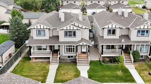 323 Sandford Place Nw, Langdon, AB, T0J1X2 | Card Image