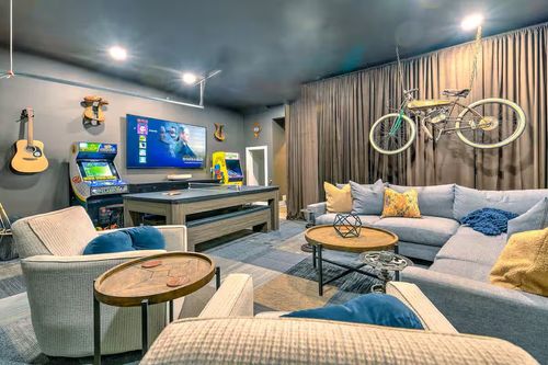 488 W Trinity Ln, Nashville, TN, 37207-5643 | Card Image