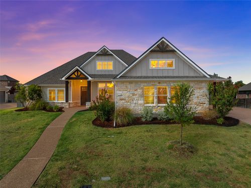 324 Stone Manor Dr, McGregor, TX, 76657-3877 | Card Image