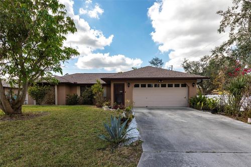2281 Tolbert St, PORT CHARLOTTE, FL, 33948-1672 | Card Image