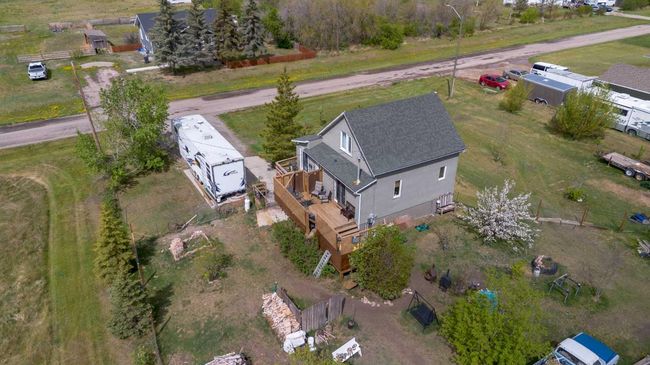 126 3 St, House other with 5 bedrooms, 2 bathrooms and 4 parking in Stirling AB | Image 42