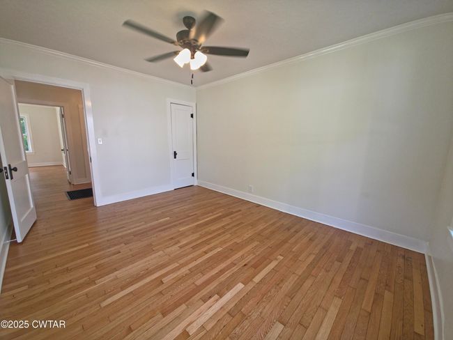242 N Broad St, House other with 3 bedrooms, 2 bathrooms and 4 parking in Lexington TN | Image 5