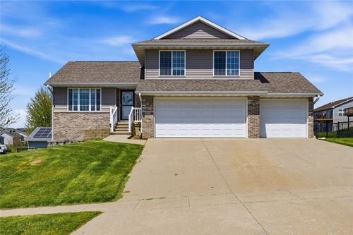 512 Jackson St, Tiffin, IA, 52340-4727 | Card Image
