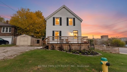 {{alt}} | Card Image