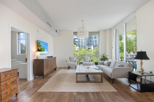 unit-205-300 S Australian Ave, West Palm Beach, FL, 33401-5088 | Card Image