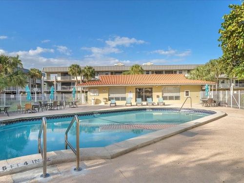 apt-212-300 Layne Blvd, Hallandale Beach, FL, 33009-5744 | Card Image