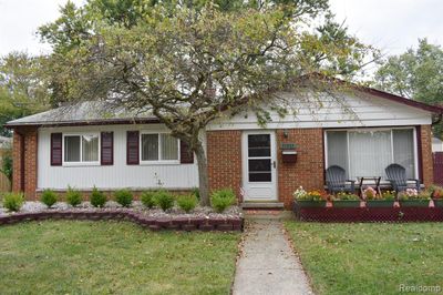 35903 Little Mack Avenue, Home with 3 bedrooms, 1 bathrooms and null parking in Clinton Twp MI | Image 1