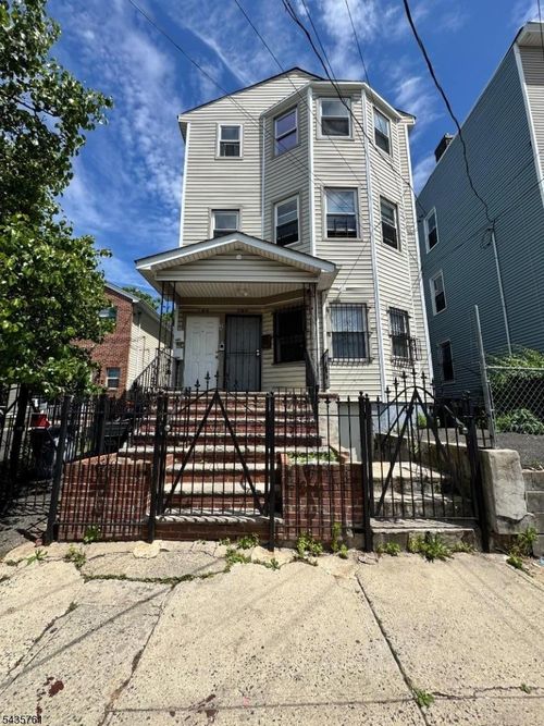 784 S 19th St, Newark, NJ, 07103-1003 | Card Image