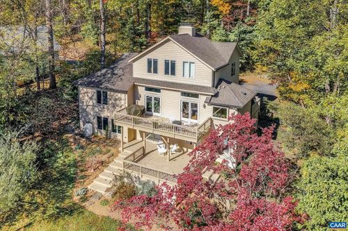 987 Rodes Farm Dr, Nellysford, VA, 22958-3054 | Card Image