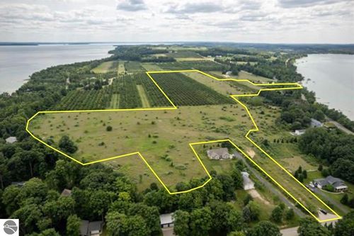 000 N Stony Point Rd, Suttons Bay, MI, 49682 | Card Image