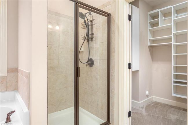 2403 Hammock Dr, House other with 5 bedrooms, 4 bathrooms and null parking in High Point NC | Image 16