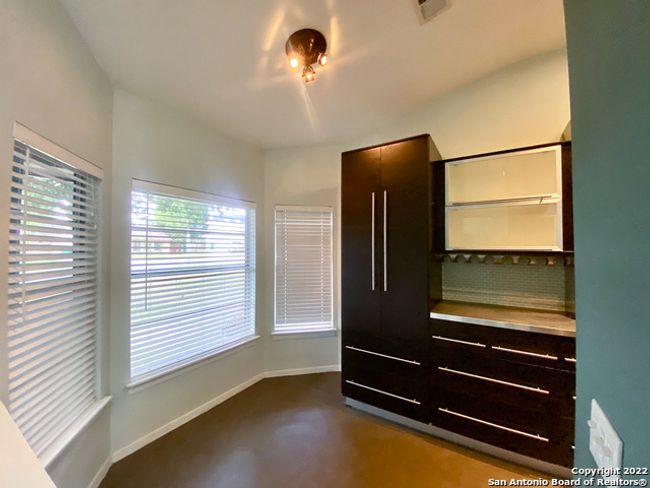 10348 Flatland Trl, House other with 3 bedrooms, 2 bathrooms and null parking in Converse TX | Image 29
