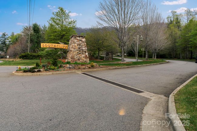 16 Sugarland Ridge Rd, House other with 3 bedrooms, 3 bathrooms and null parking in Fairview NC | Image 37