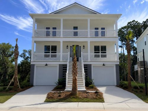 524-2300 Minifarm Way, Mount Pleasant, SC, 29466-9538 | Card Image