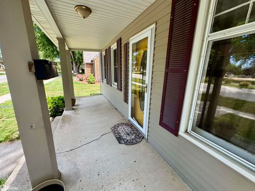 115 S Main St, Carroll, IA, 51401-3049 | Card Image