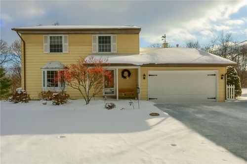 7950 Franklin Rd, Evans City, PA, 16033-3402 | Card Image