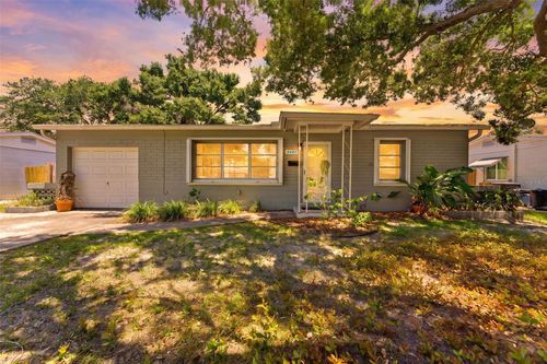 8461 56th St N, PINELLAS PARK, FL, 33781-1418 | Card Image