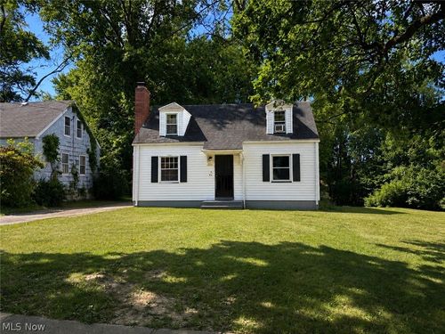 451 W Hylda Avenue, Youngstown, OH, 44511 | Card Image