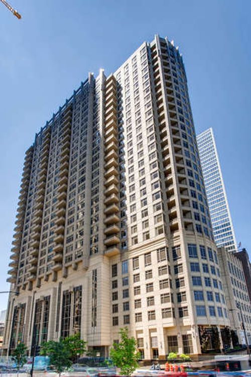 1205-530 N Lake Shore Dr, Chicago, IL, 60611-7427 | Card Image