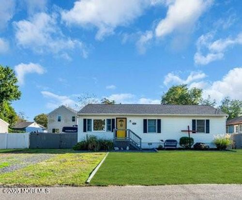 2321 5th Ave, Toms River, NJ, 08753-6025 | Card Image