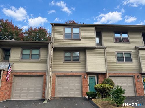 92 Metacomet Dr, Meriden, CT, 06450-3582 | Card Image