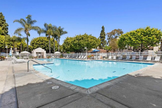 UNIT-127 - 7127 Camino Degrazia, Condo with 2 bedrooms, 2 bathrooms and 3 parking in San Diego CA | Image 24