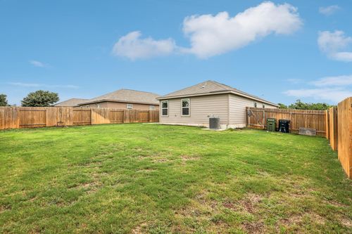 1040 Riverdale Cv, Jarrell, TX, 76537-2038 | Card Image