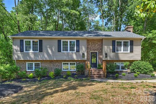 7420 Castlebar Rd, Charlotte, NC, 28270-2218 | Card Image
