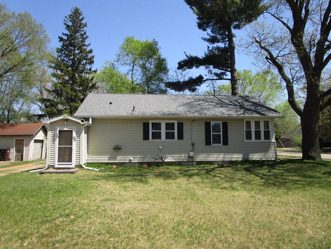 454 Center St, House other with 2 bedrooms, 1 bathrooms and null parking in ADAMS WI | Image 4