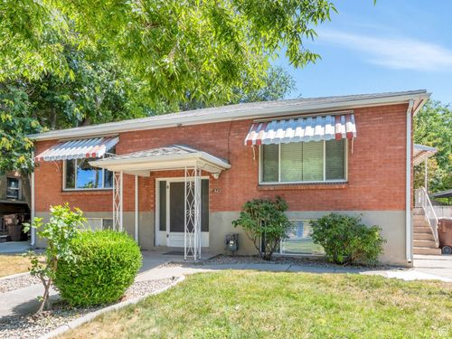 1843 S 900 E, Salt Lake City, UT, 84105-3271 | Card Image